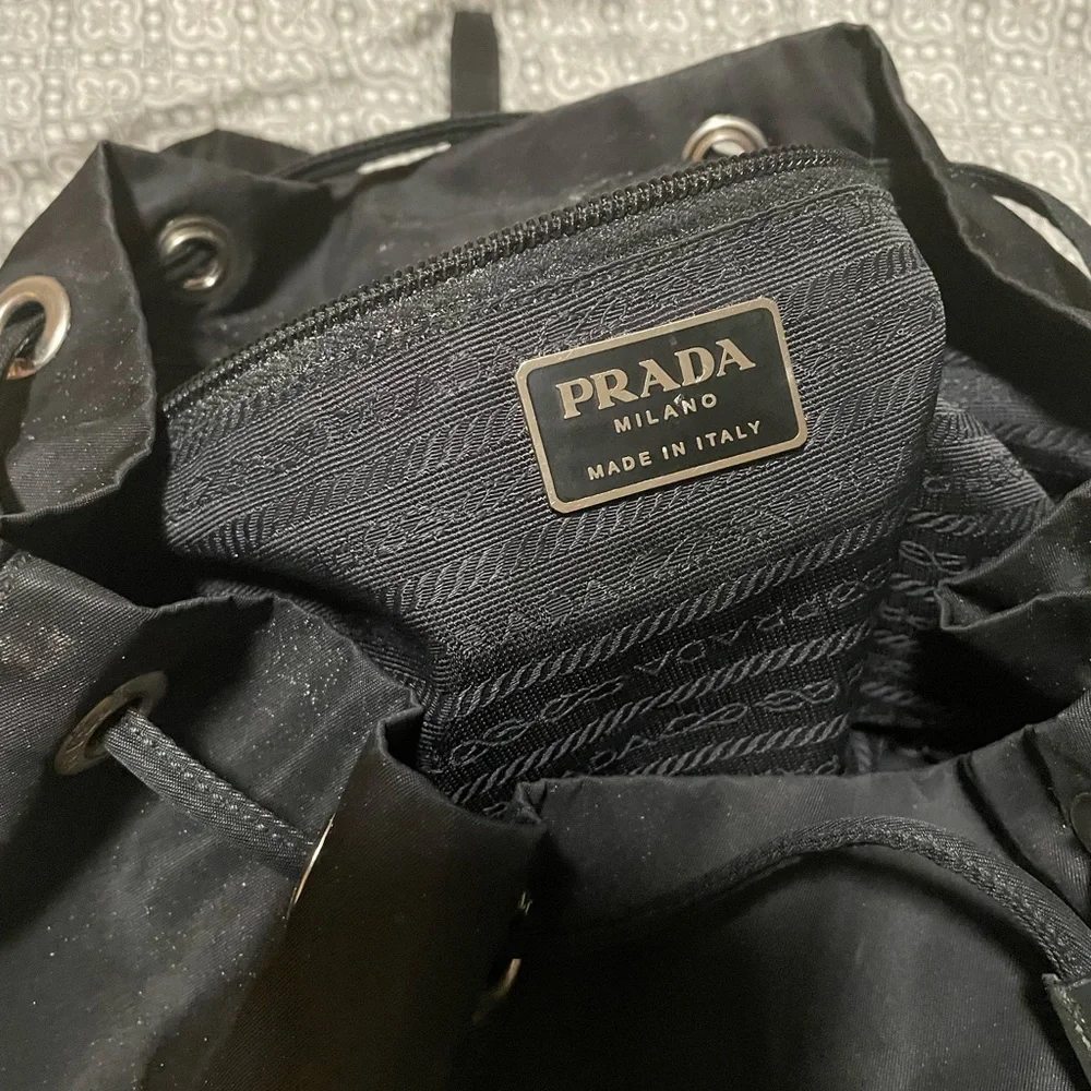 Prada backpack - Picture 3 of 5